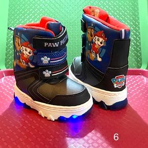 Paw Patrol winter boots light up